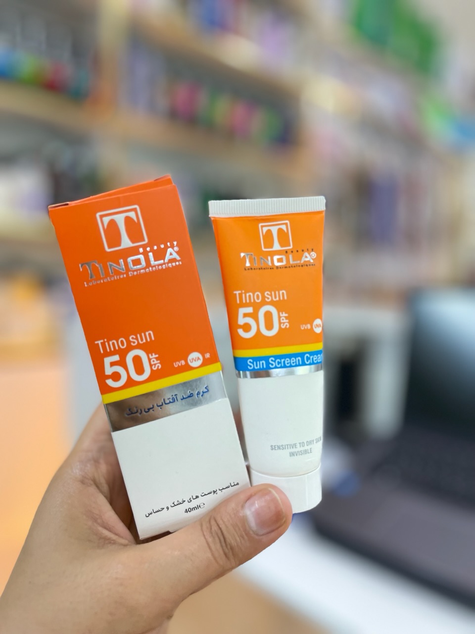  ضدآفتاب تینولا Tinola بدون رنگ  بیوتی SPF 50 مدل ‌مناسب پوست‌های خشک حساس حجم 40 میلی‌لیتر